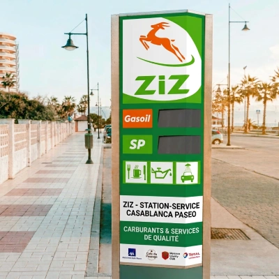 Totem LED extérieur double face étanche pour parking et voirie au Maroc